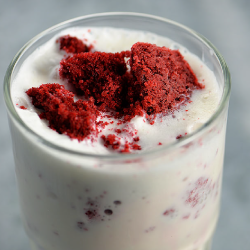 red velvet cake shake