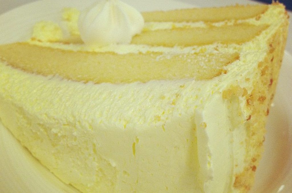 Popular flavor of cake, popular wedding cake flavors, lemon cake
