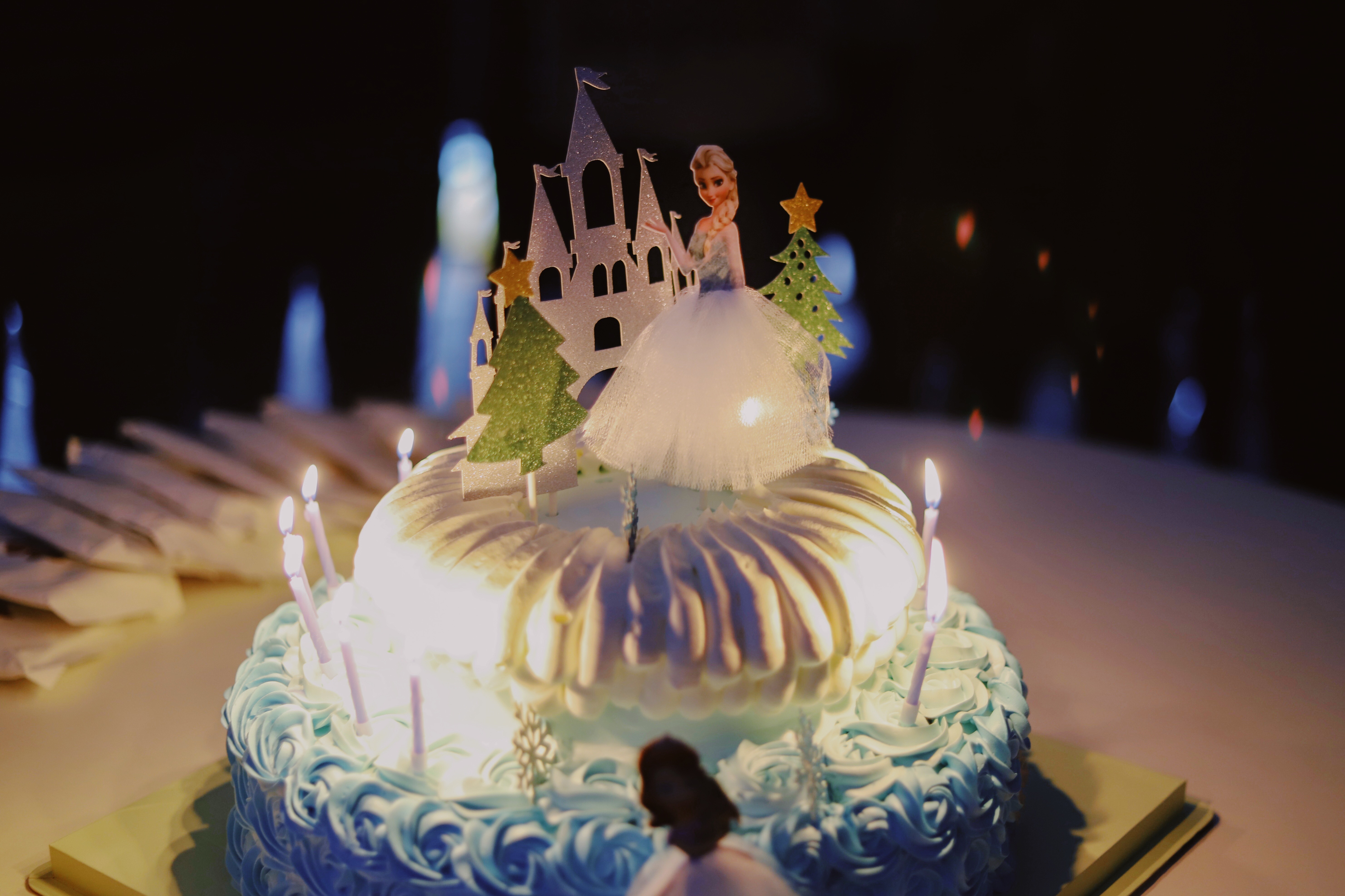 Cakes & Cake Prices 2022 | All Cake Prices