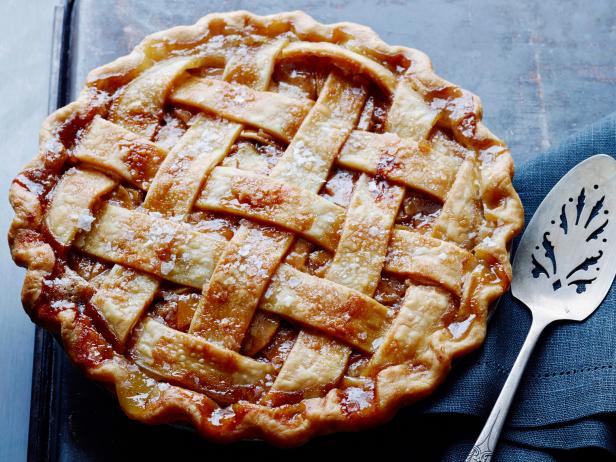 Salted Caramel Apple Cake