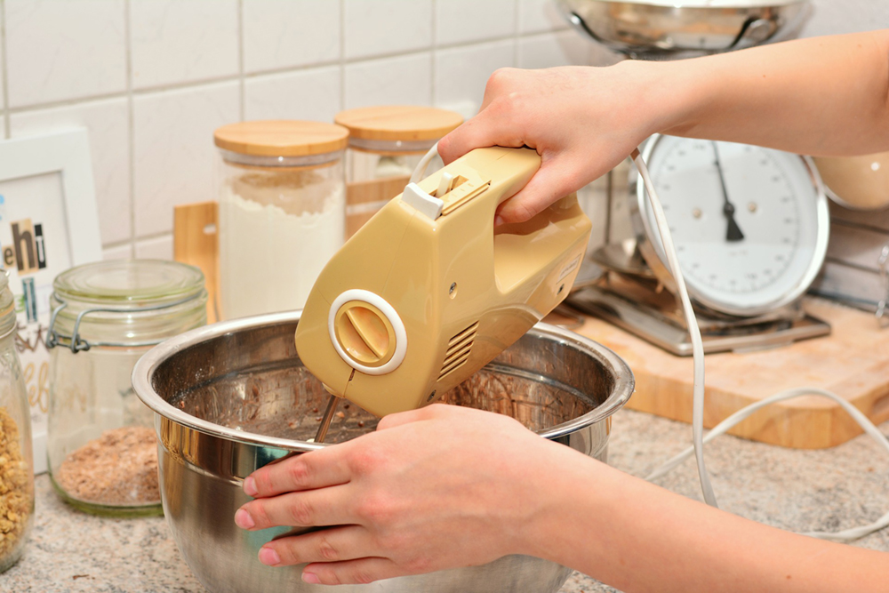 The 7 Best Hand Mixer Options You Can Buy This Year