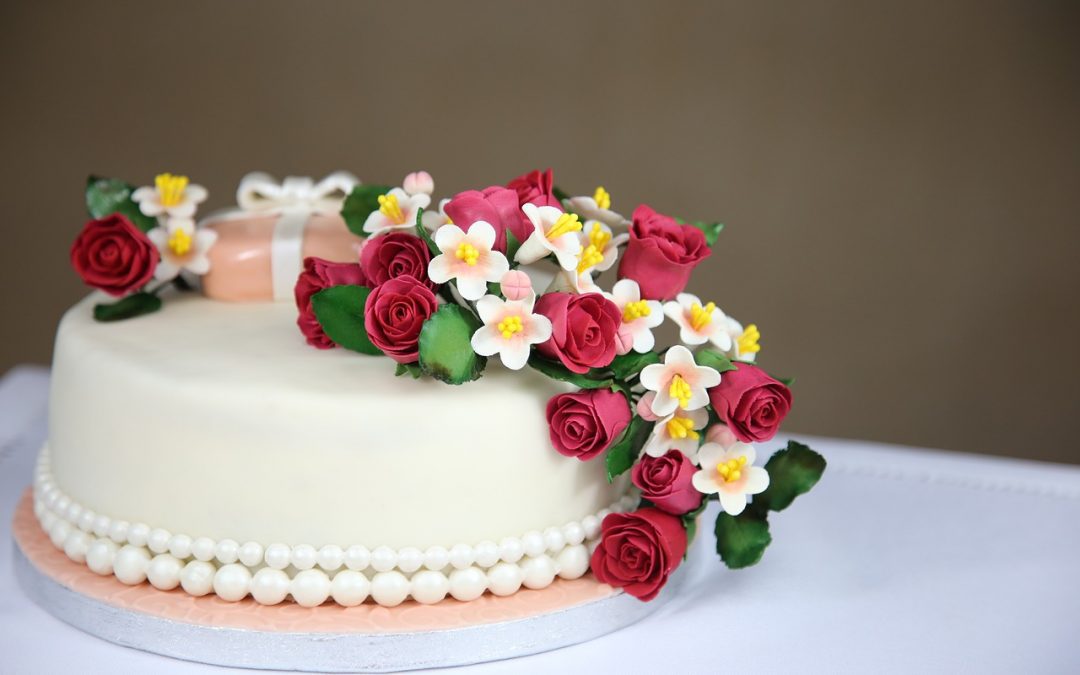 Cake Decorating Ideas: 10 Creative Ways To Design