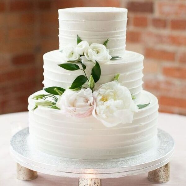 white simple wedding cake